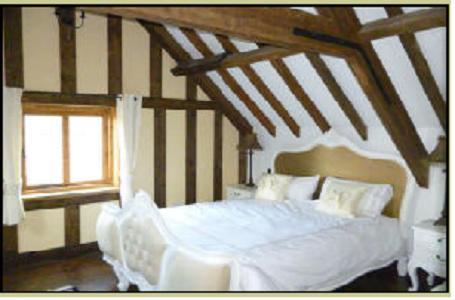 The Old Carthouse Villa Bridgwater Room photo